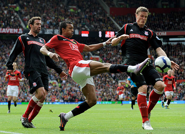 这背后究竟 这背后究竟