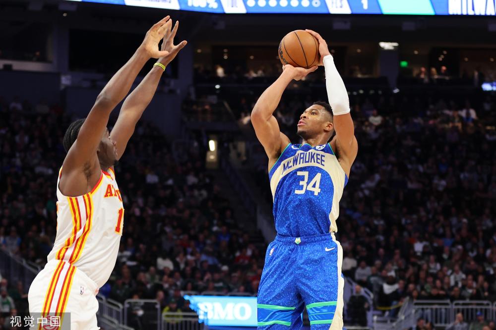 迈向胜利的 迈向胜利的